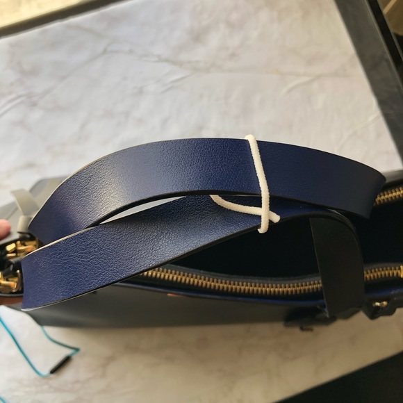 Kate Spade Black & Blue Top Handle Leather Tote Bag - Picture 14 of 16